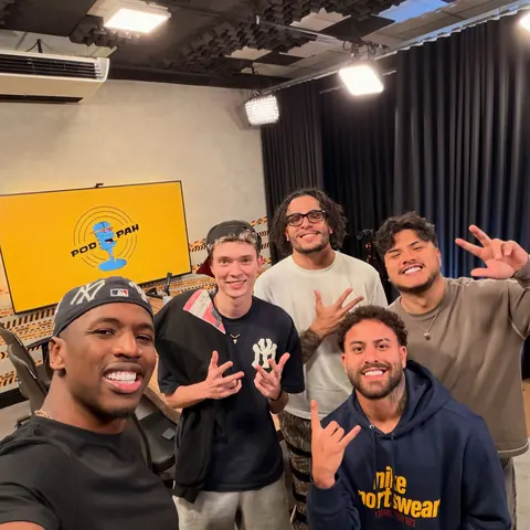 Capa do post de Jhow no Instagram: hoje é só bobeirinha com esses três